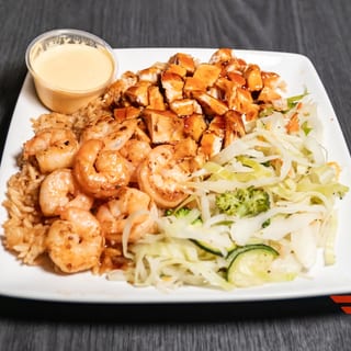 Shrimp and Chicken Entrée