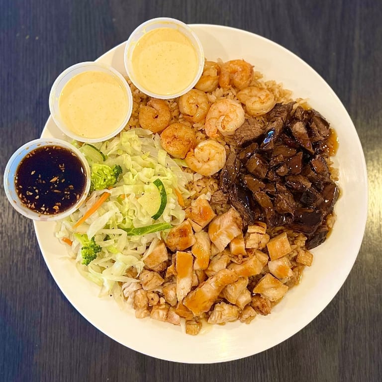 Kimchi Delights: Asian Fusion Favorites
